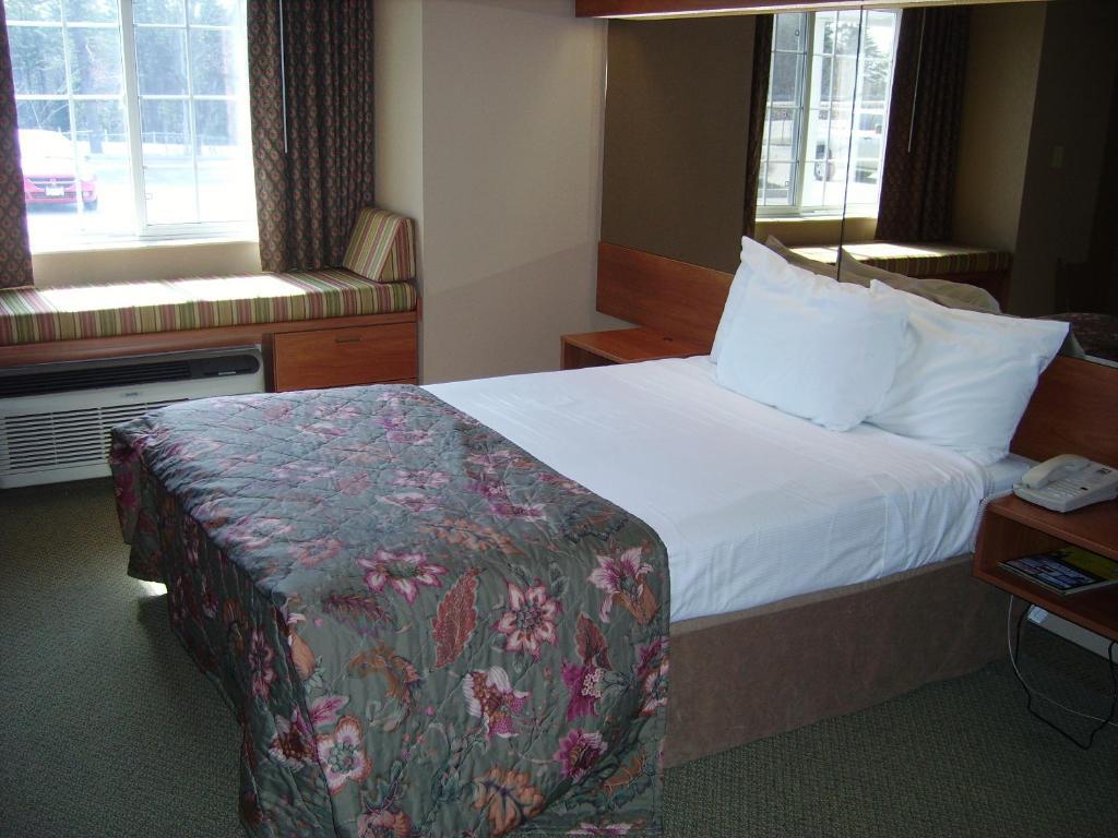 Parry Sound Inn And Suites Rom bilde