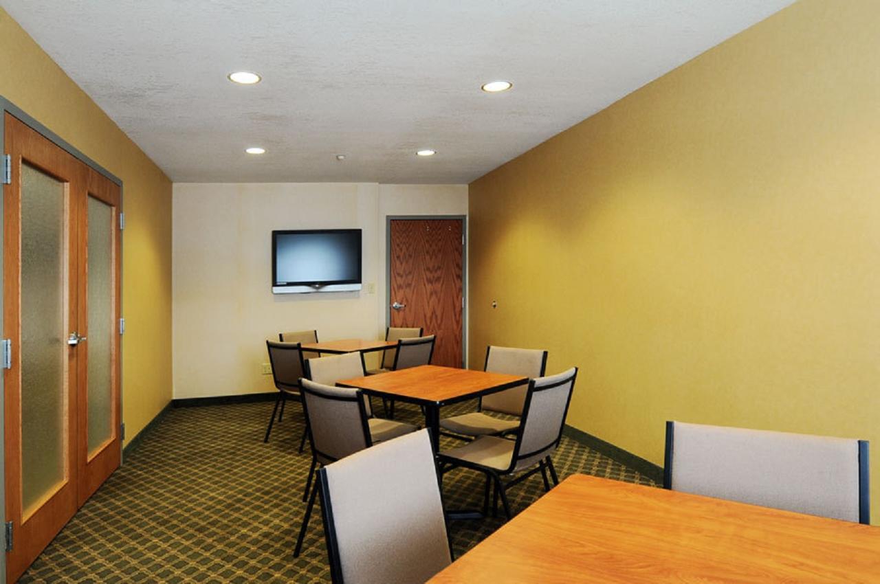 Parry Sound Inn And Suites Restaurant bilde